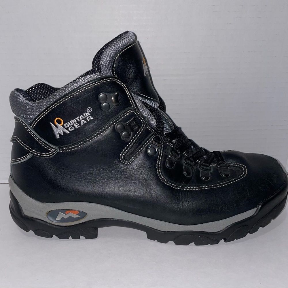 Mountain Gear High Top Hiking Boots Men Size 12 US 46 EU Waterproof Outdoors